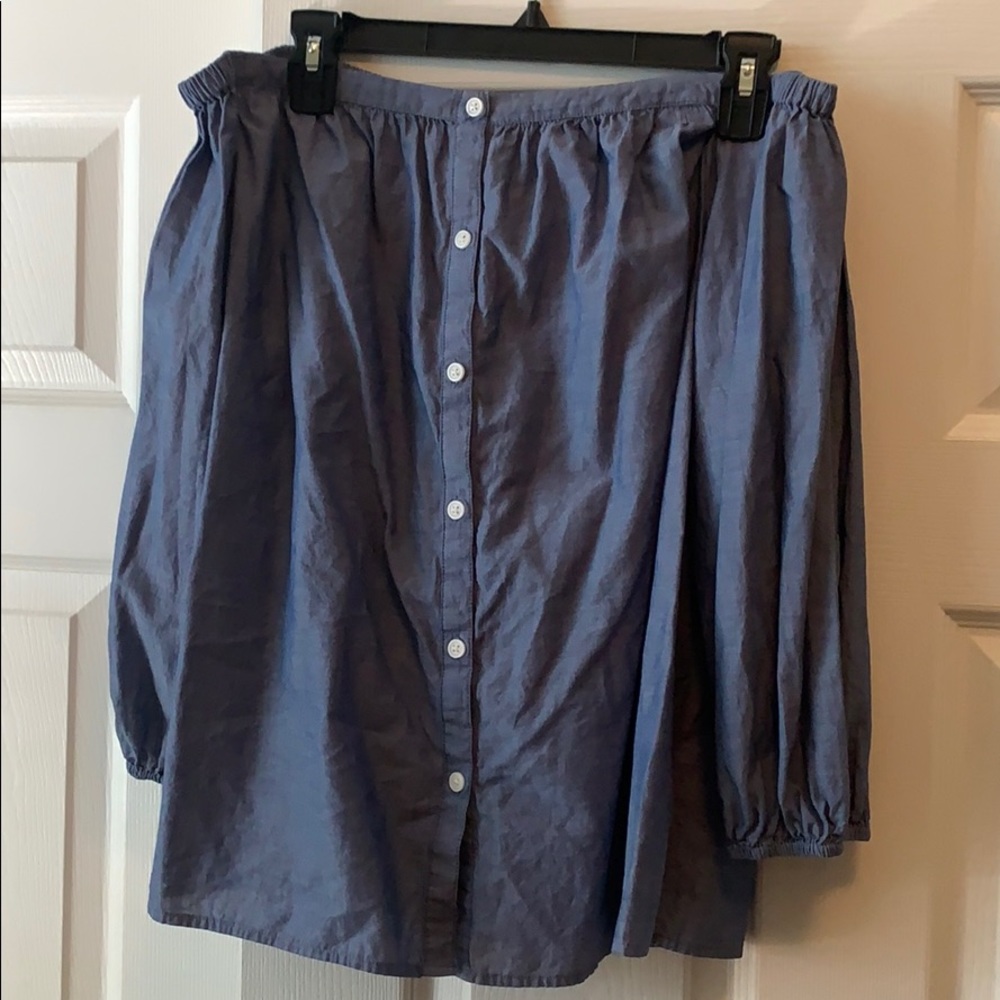 off the shoulder top - MOVING NEED GONE